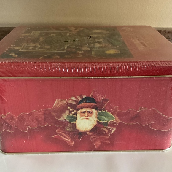 Hallmark Victorian Santas 1995 Second In A Series Sealed Collectible Tin - Picture 5 of 11